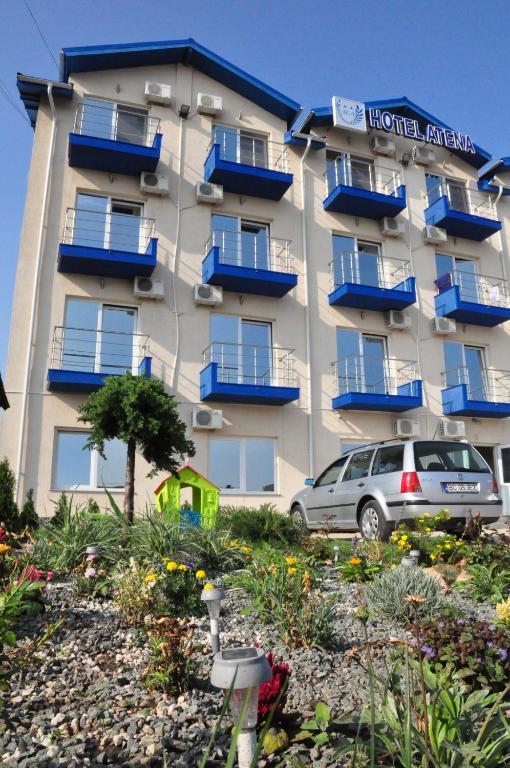 Atena Hotel Костинещи Екстериор снимка