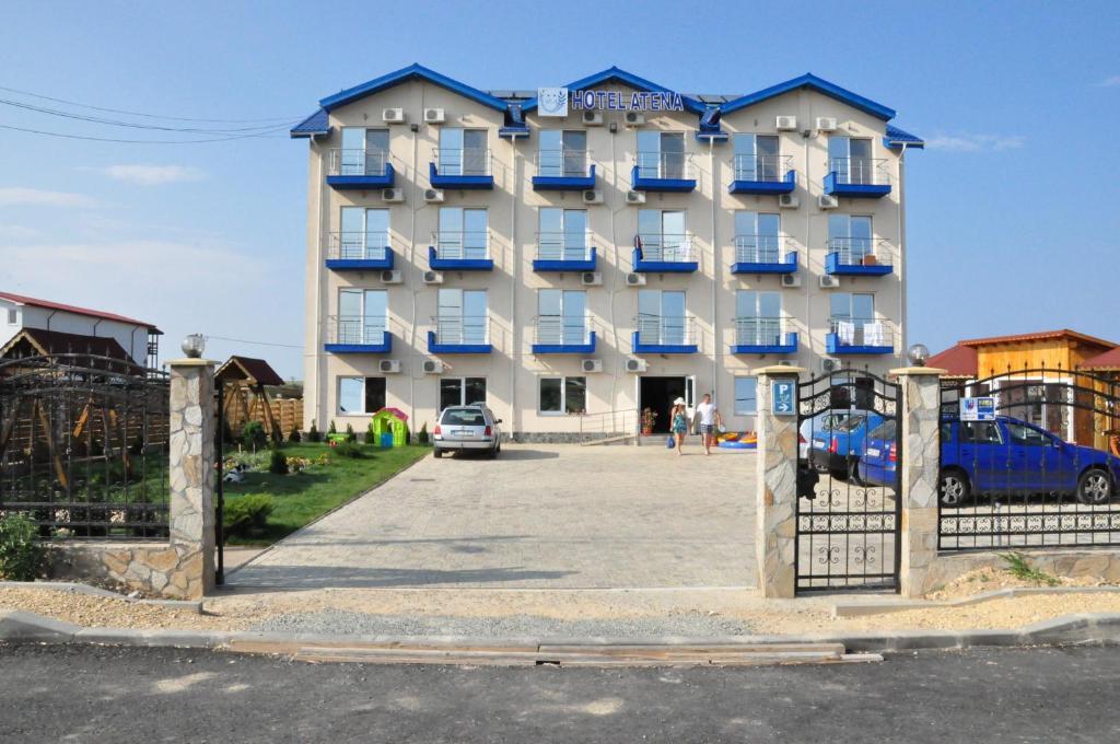 Atena Hotel Костинещи Екстериор снимка